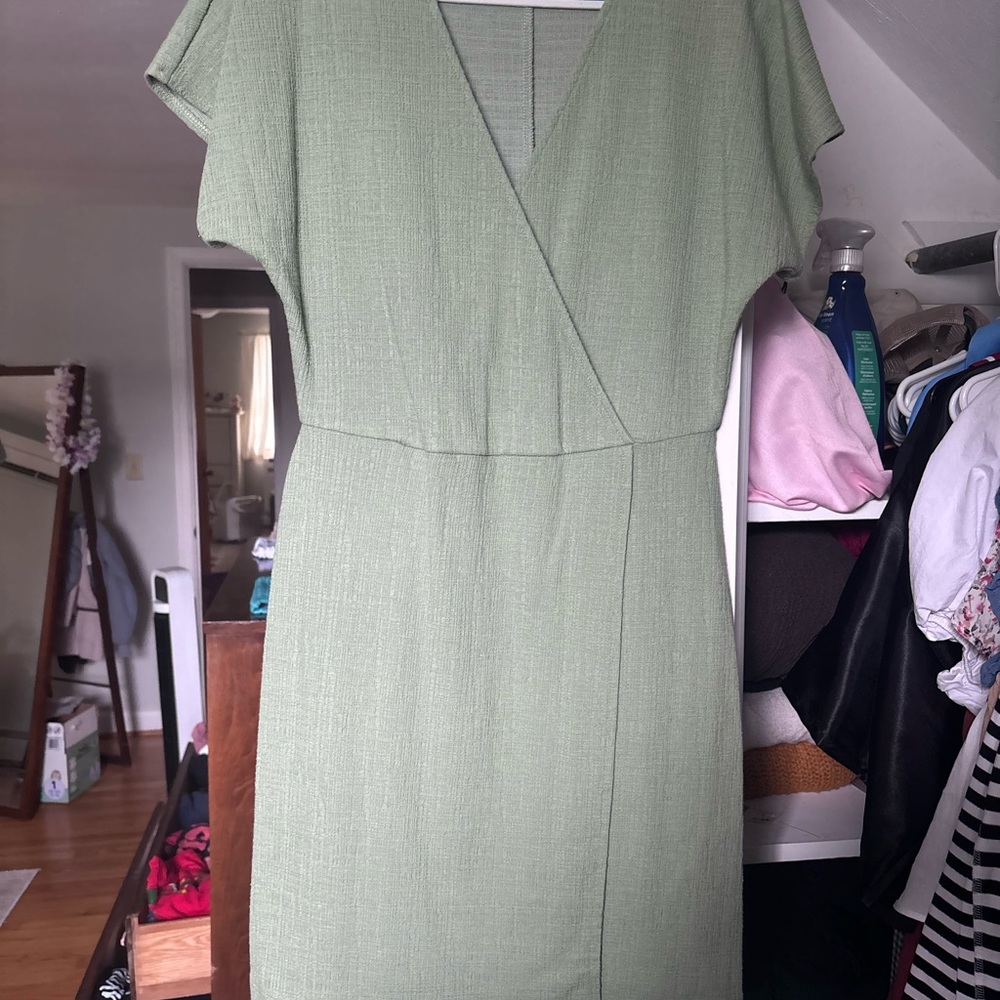 Madewell Green Sheath Dress with Dolman Sleeves and V-neck